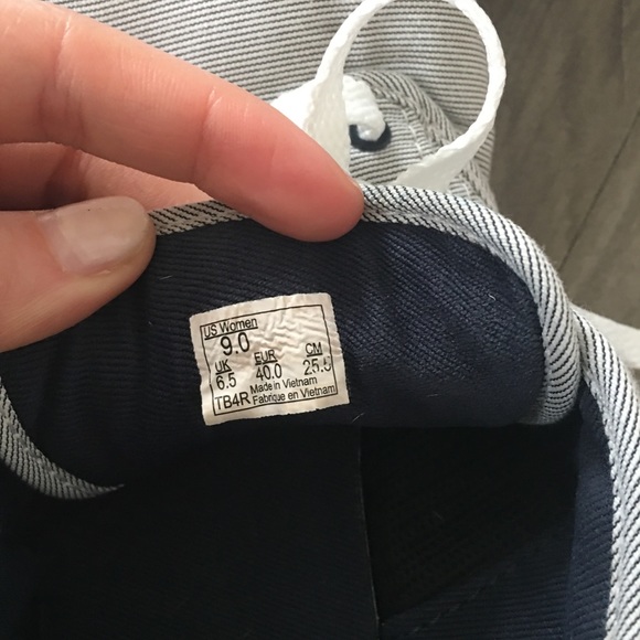 Vans Sneakers - Picture 7 of 11